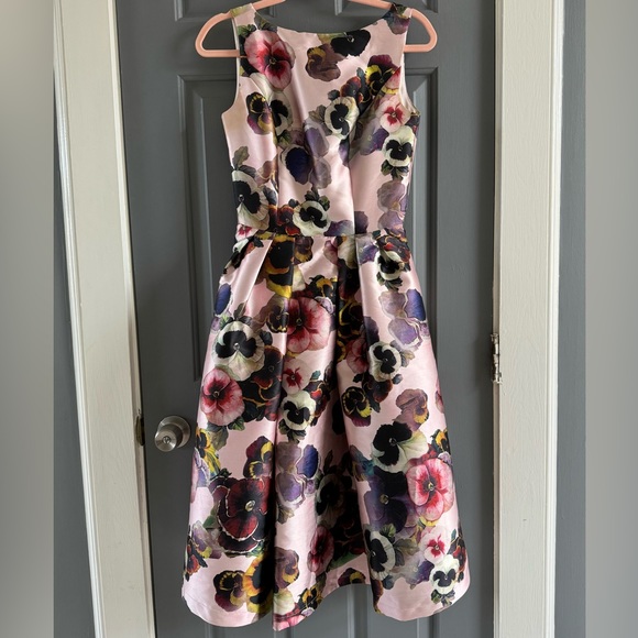 Floral dress - Picture 1 of 8